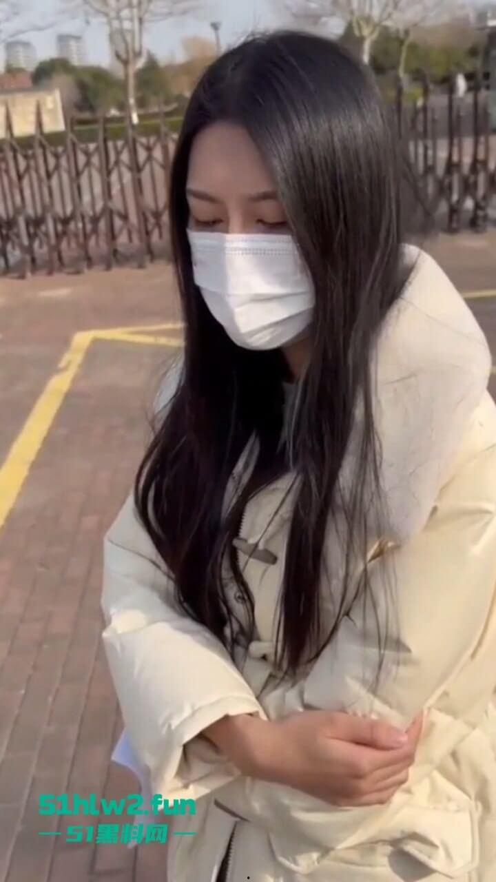 朋友圈曝光极氪女销售【沈X辉】婚内出轨男方同事,8个月的孩子发烧不管不顾和情夫出去开房!-5