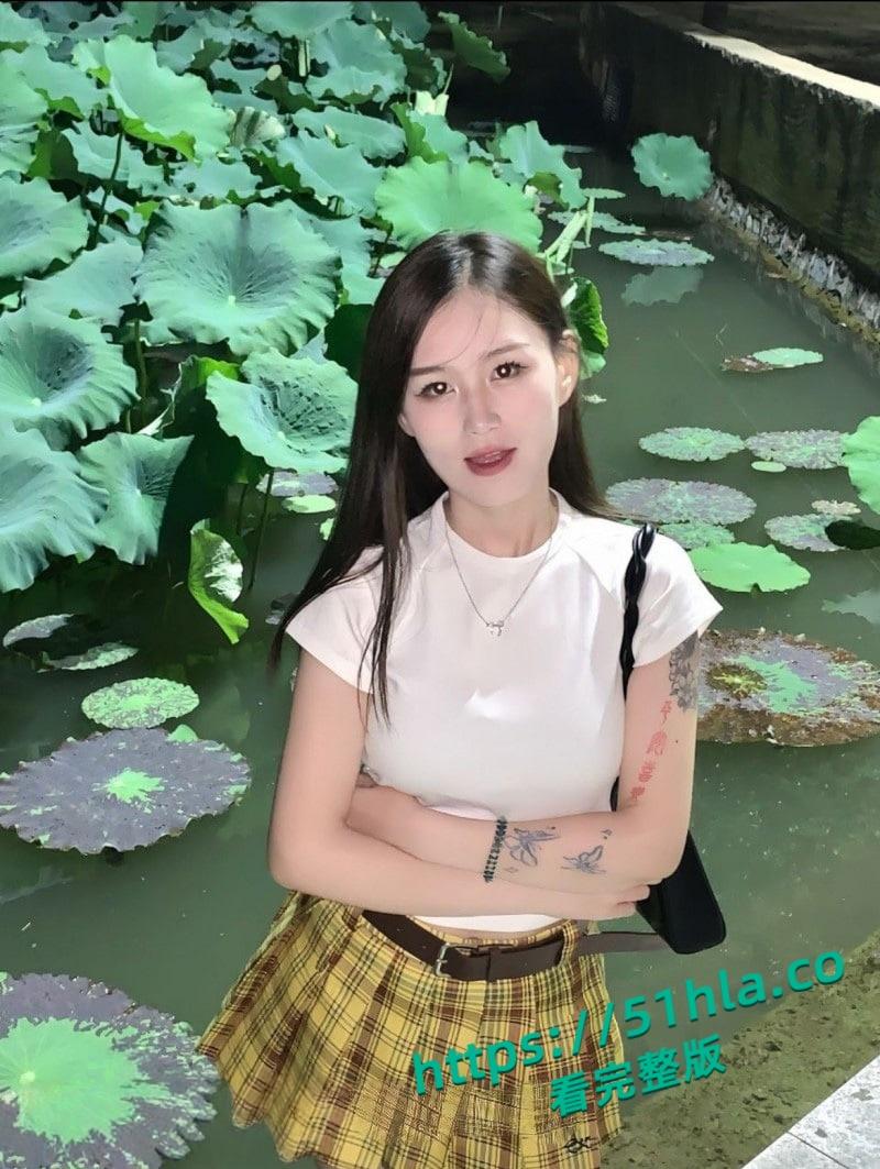 陕西西安极品舞蹈生惨遭分手后被渣男曝光,私拍深喉口爆一字马样样精通,完美露脸淫骚至极!-4