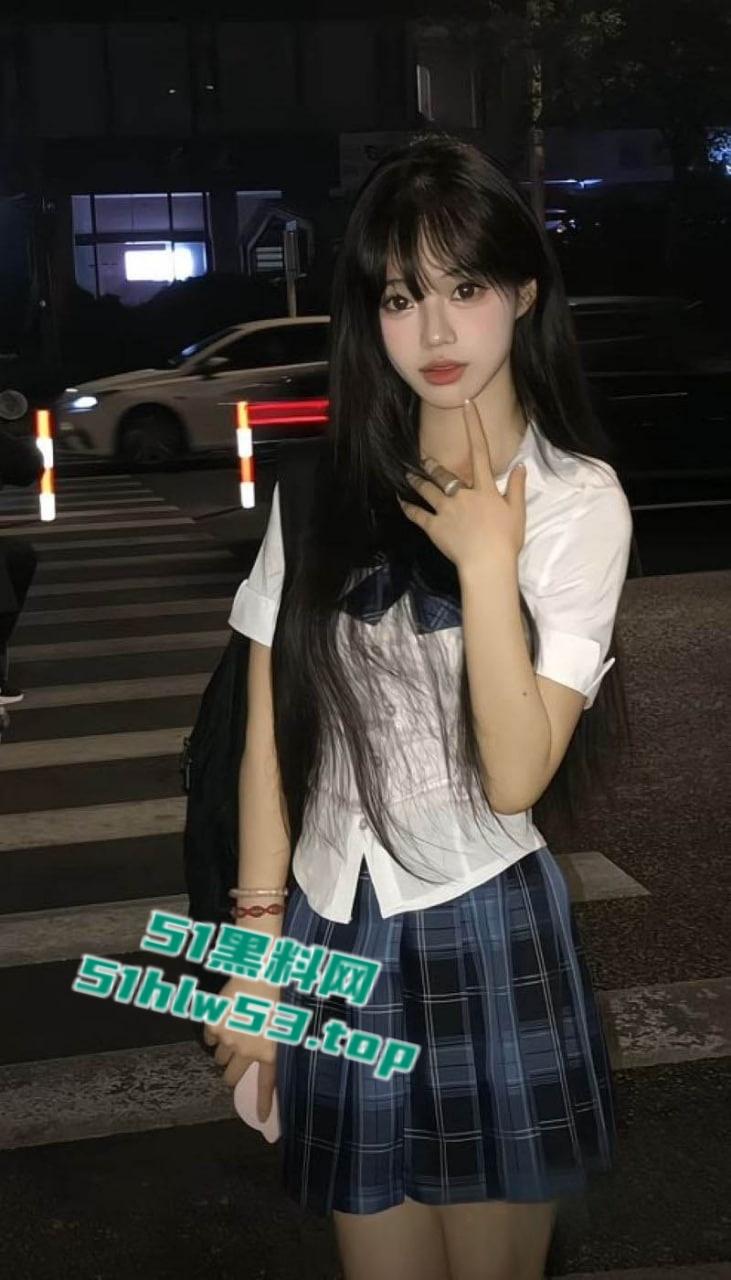 抖音60万网红【妹妹早上好】酒店约炮视频曝光,情趣蕾丝尽显风骚被抬腿,猛操淫叫不断!-6