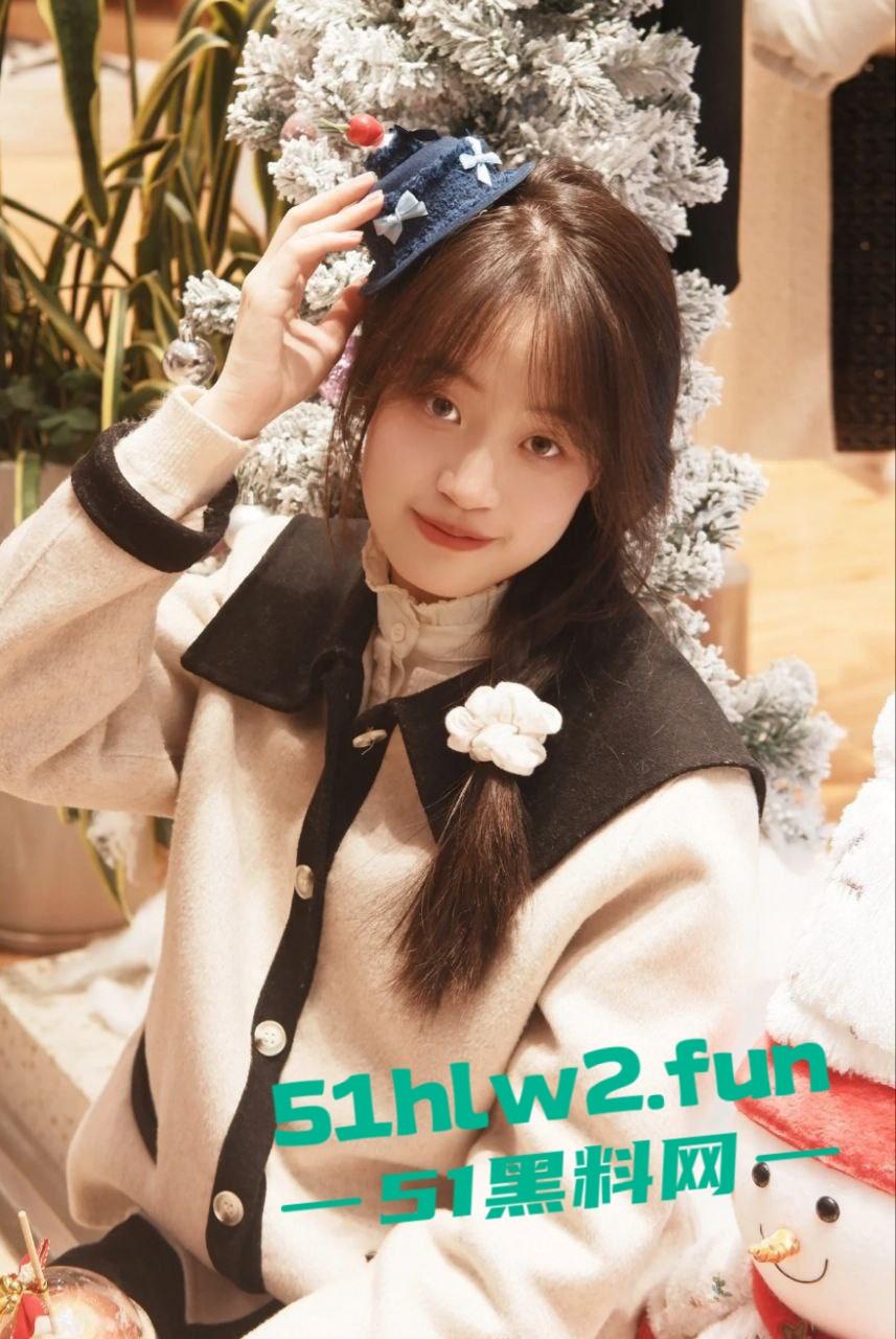 扬州大学骚母狗投稿出圈,JK黑丝无套后入骚气外露,逼脸同框看得粉丝心痒痒!-5