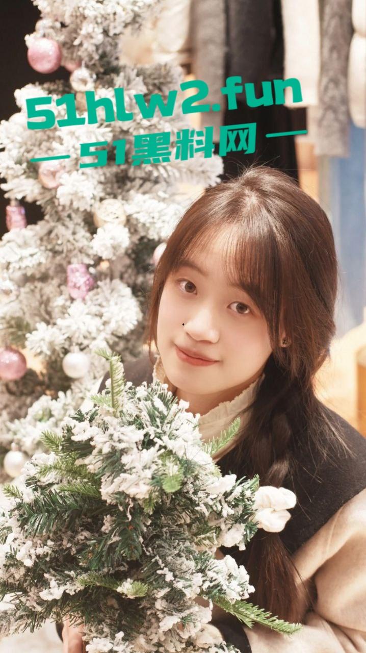 扬州大学骚母狗投稿出圈,JK黑丝无套后入骚气外露,逼脸同框看得粉丝心痒痒!-9