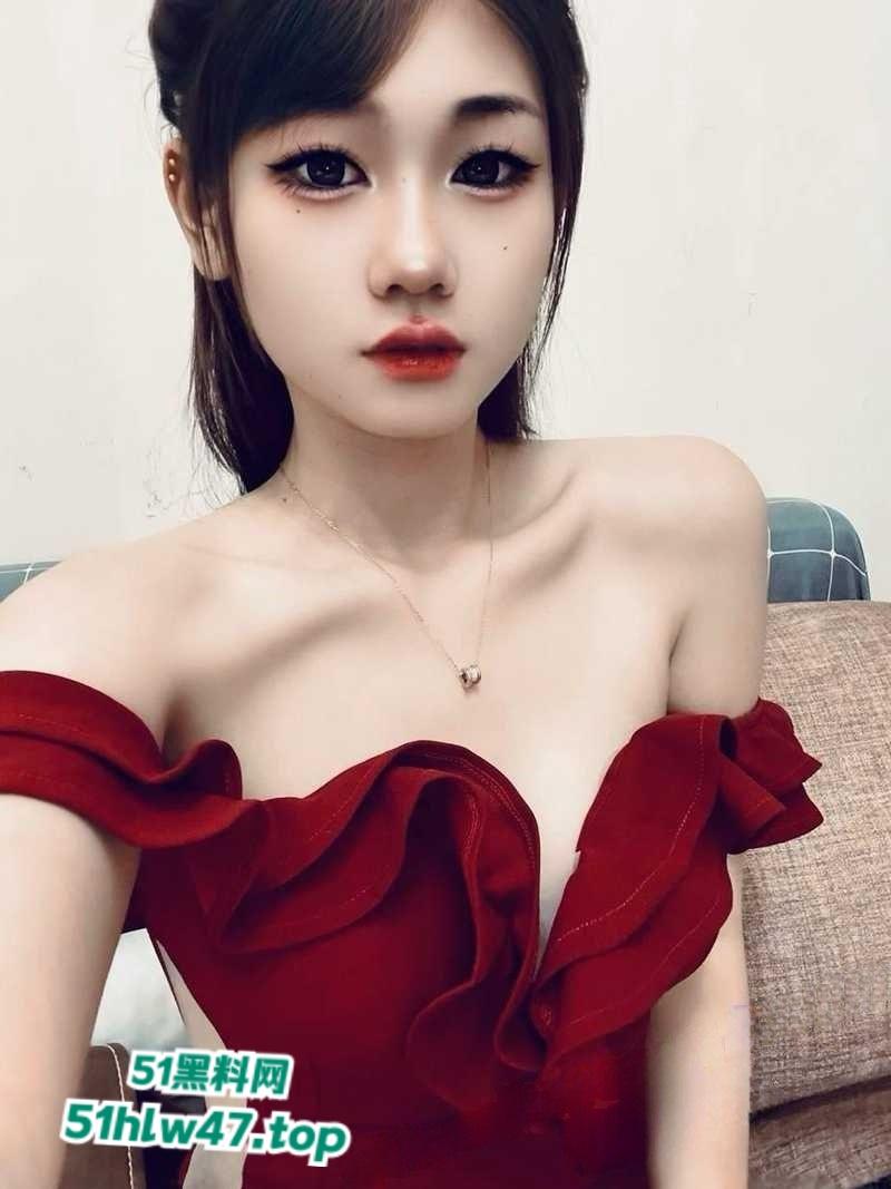 山东政法大学,大二的颜值女神【李莹】清纯如仙女一般惨遭被骗,以招聘模特名义骗出自慰视频并曝光!-10