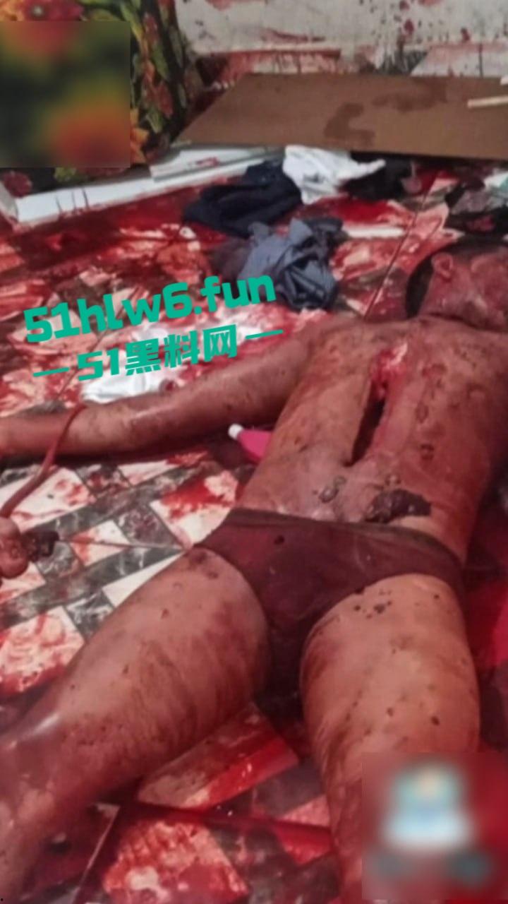 【血腥恐怖】印度三哥被妻子开膛破肚,男子为高种姓白人行为恶劣强奸妻子家人,终被妻子发现后杀害。-6