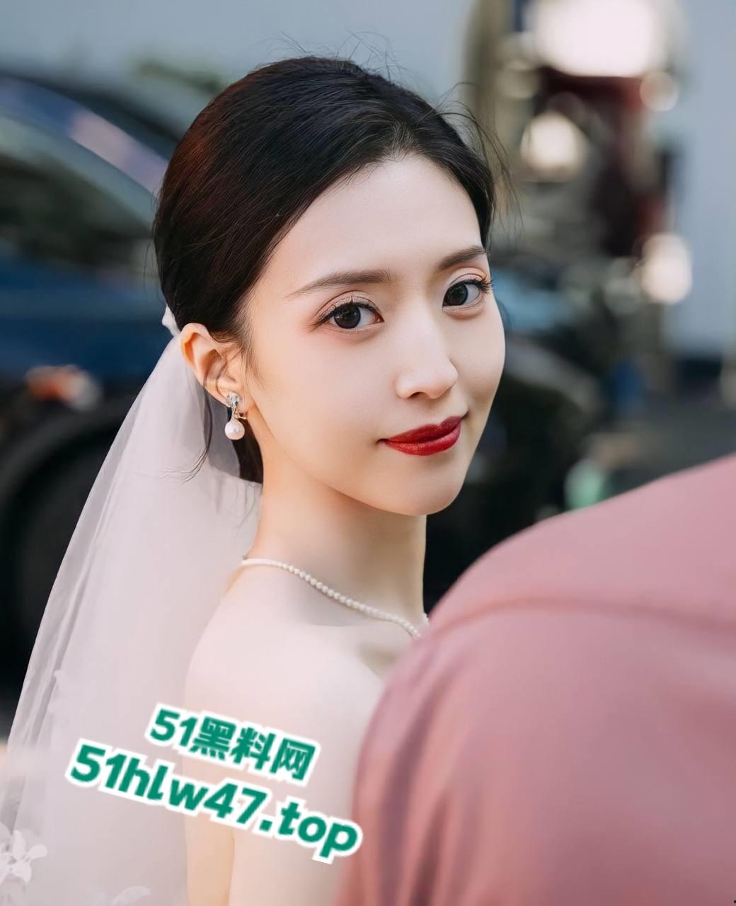 瓜友曝光性感骚妻,浙江杭州骚母狗【苏小雪】幼师骚逼,喜欢颜射吞精勾引学生家长被其老公发现曝光。-7