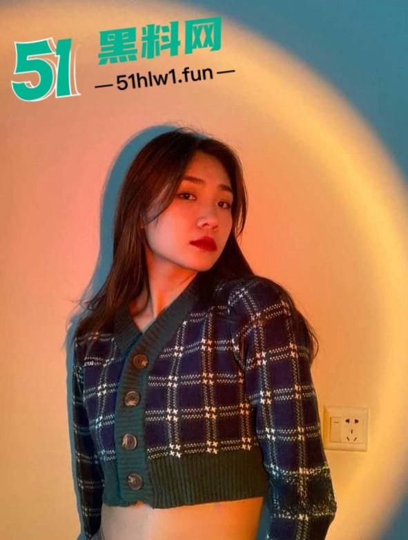 石家庄人妻偷情婚内出轨被老公发现经选择和情妇私奔,怒曝光三分钟露脸视频引发热议。-8