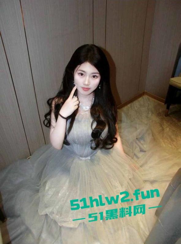 河南极品反差学生【李鑫楠】遭到前男友报复曝光录屏视频和性爱的私密视频清纯可爱形象瞬间崩塌。-6