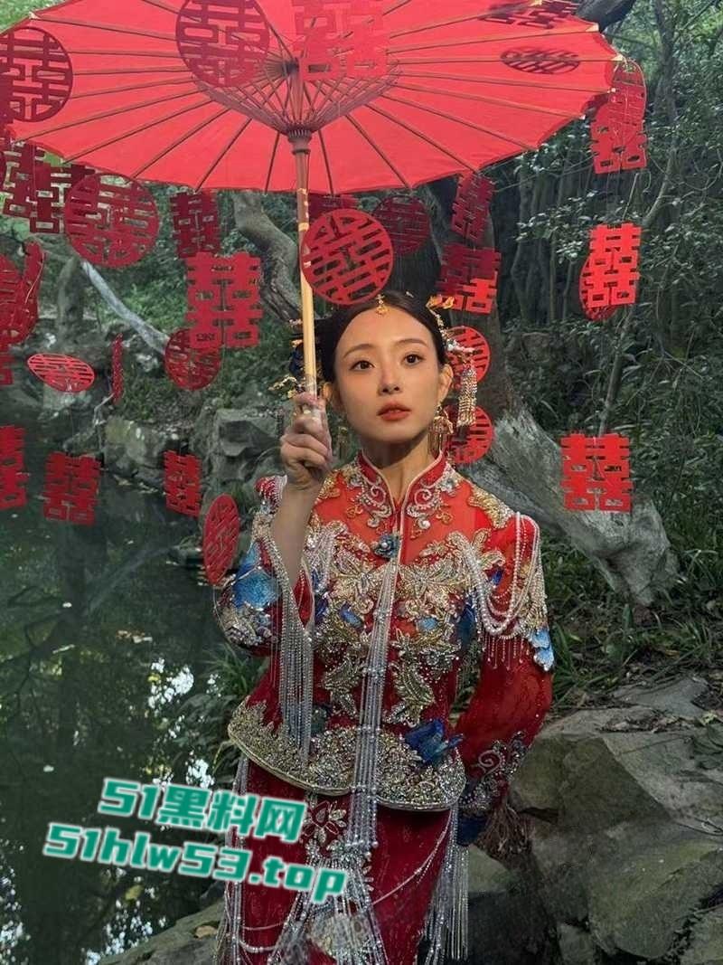 江西赣州极品骚母狗【周茹霞】约炮成瘾,口交吞精样样精通,女上位骑乘疯狂榨精!-4