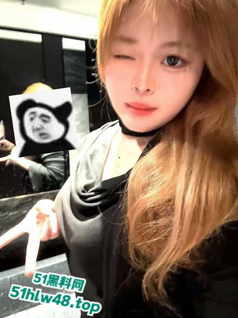 上海南湖职业技术学院拍【王佳翼】19岁的学生妹,私下确是条被调教超乖的小母狗私密视频遭曝光。-4