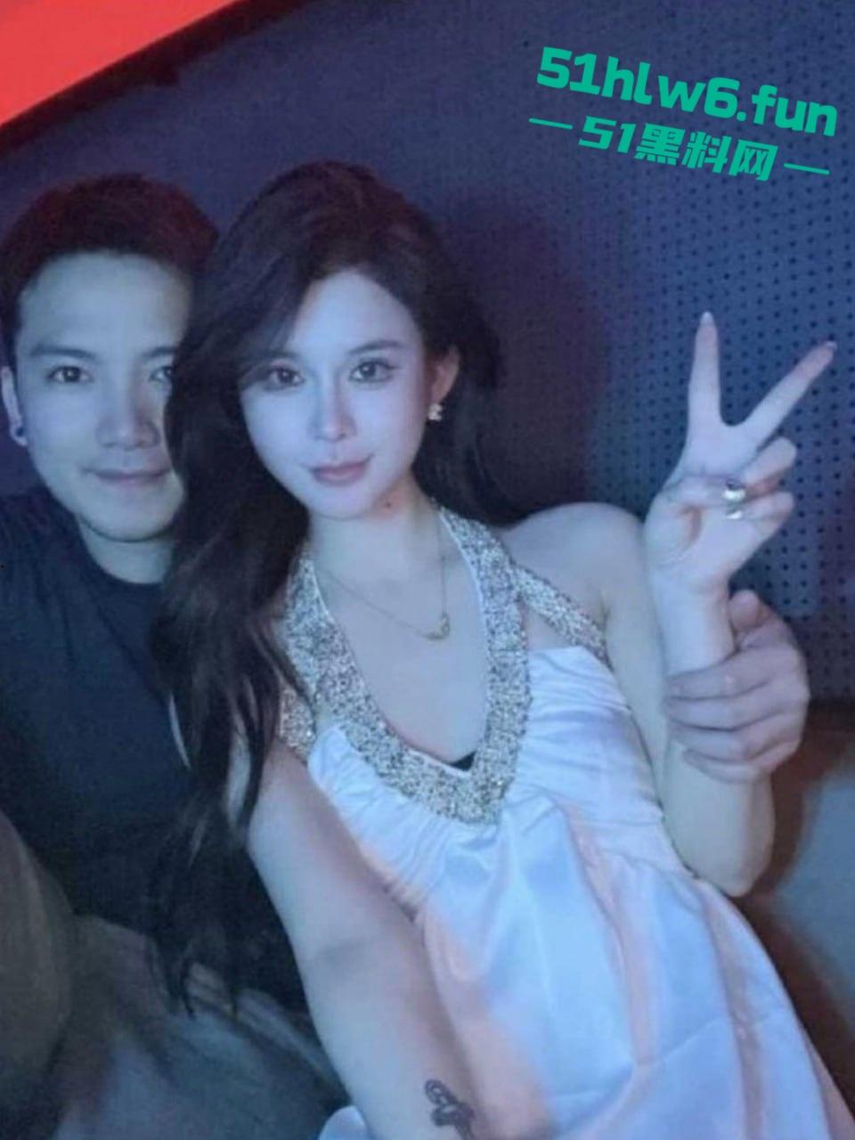 广西柳州舔狗王为坐台小姐【覃海美】花18W以为遇到了真爱 女友不仅有性病还过打胎 男友曝光渣女性爱视频!-5