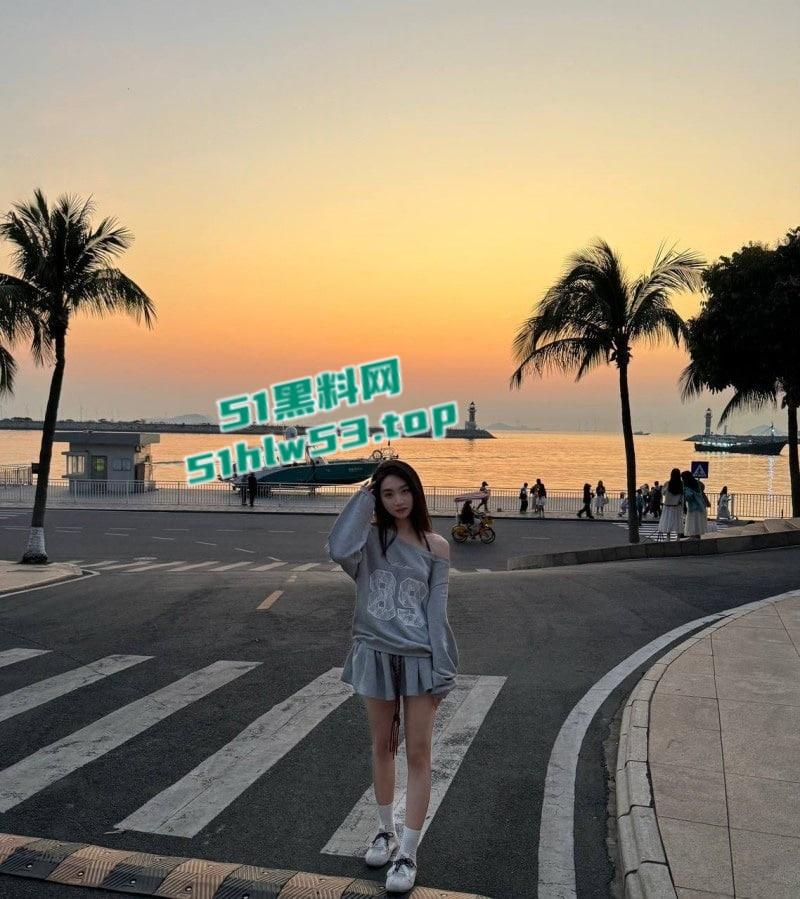 浙大宁波理工学院大四【郭霄敏】性瘾极强私生活混乱，约炮18岁体育生全程自动坐屌！-3