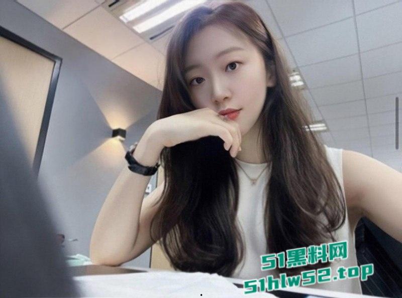 玩的就是真实,贵州毕节气质美女【王雅琪】KTV团建后被同事带到酒店暴操,淫骚浪叫反差至极!-3