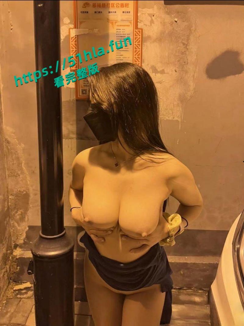 瓜友投稿大学生反差婊女友,不雅视频在酒店开裆黑丝调教后入爆操,户外露出挑逗淫靡不堪!-4