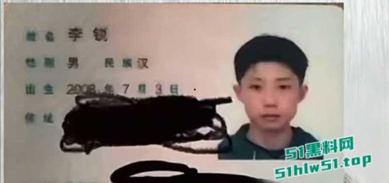 狗血剧情照进现实,08年小伙刷到其他人大胆告白自己女友【赵思懿】愤怒曝光渣女及性爱视频。-3