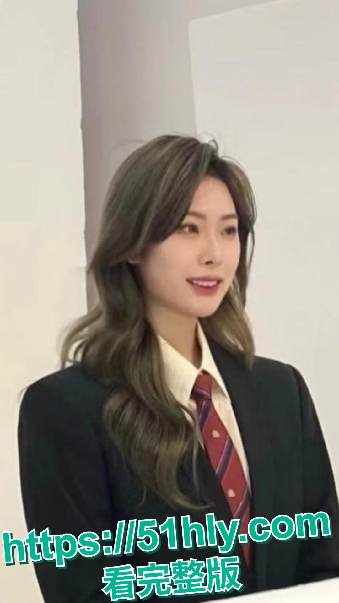 大连艺术学院 周诗琦 性爱调教视频遭前男友曝光 学校里教书育人 酒店里化身榨精母狗 极度反差!-5