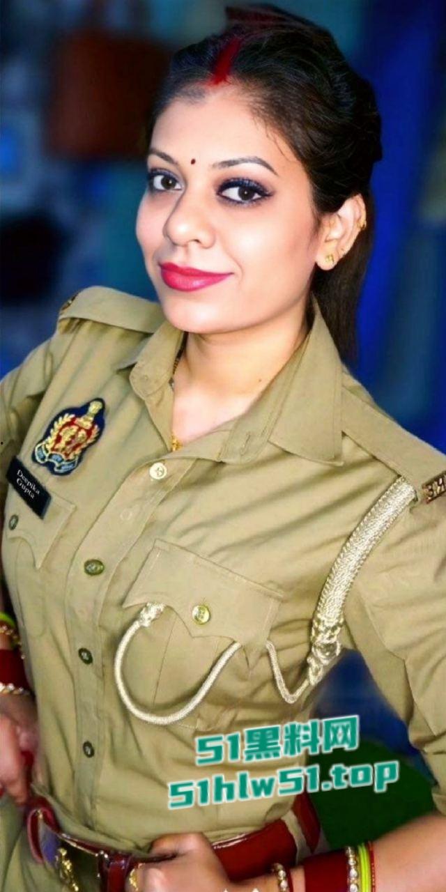 印度女警司门事件,印度政府高级女官员上校官衔,私密床战遭泄密反差感超强!-4