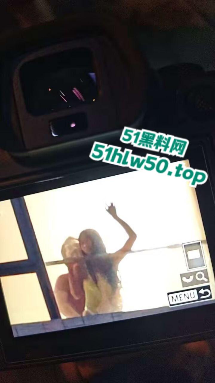 广州萤火虫漫展是好文明【荞麦甜甜茶】D座江边不拉窗帘激战,上万人围观拍照完整视频流出!-7