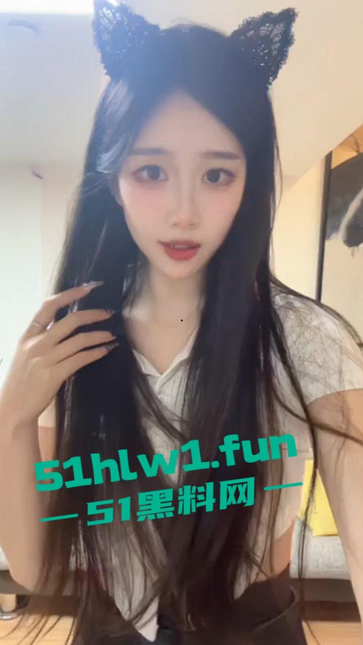 极品网红福利姬【swetty】精致颜值极品身材尤物,肌肤白皙长腿翘臀,穿各种美裙摆拍,全裸直播资源流出。-8