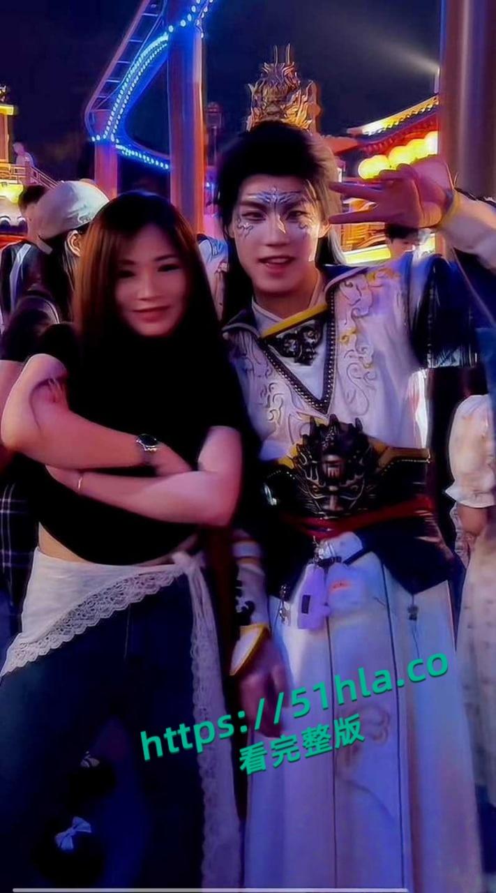 万岁山百万粉丝NPC【蓝狐狸】隐瞒结婚事实出轨榜一富姐被发现后,开始撕逼大战渣男行径曝光引爆全网!-6