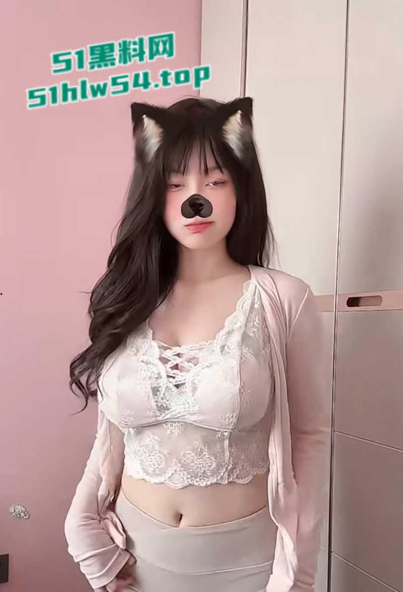 快手60万粉丝大奶网红【非凡化身】大尺度定制视频流出,穿丁字裤勒穴性感裸舞,撅着肥臀被搂操淫值爆表!-8