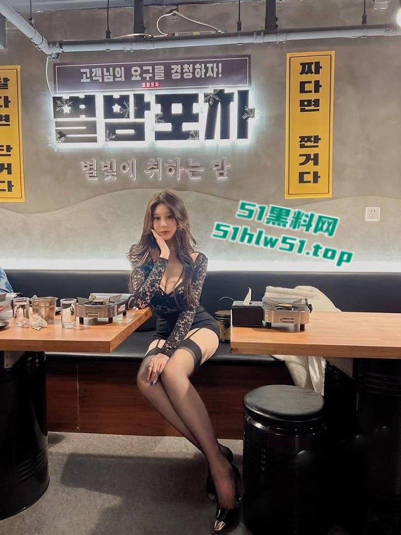 辽宁丹东极品御姐【李世黎】社交账号【苹果汁】娇嫩肌肤美乳浑圆,假屌猛插骚穴画面骚气逼人!-4