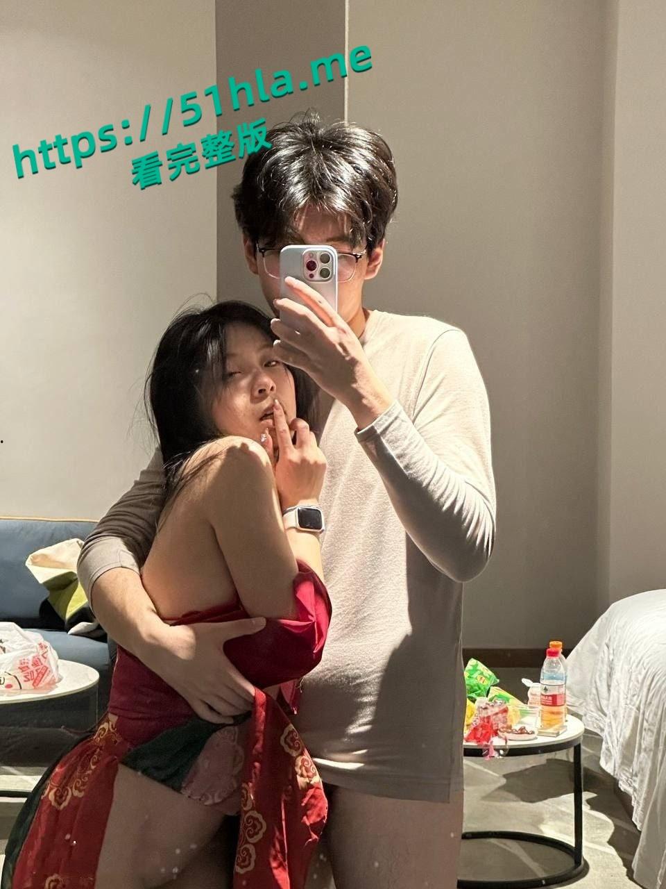 极品妹妹被包养流出,各种情趣装户外楼梯间野战,骚气十足不愧是伺候金主的尤物太专业了!-8