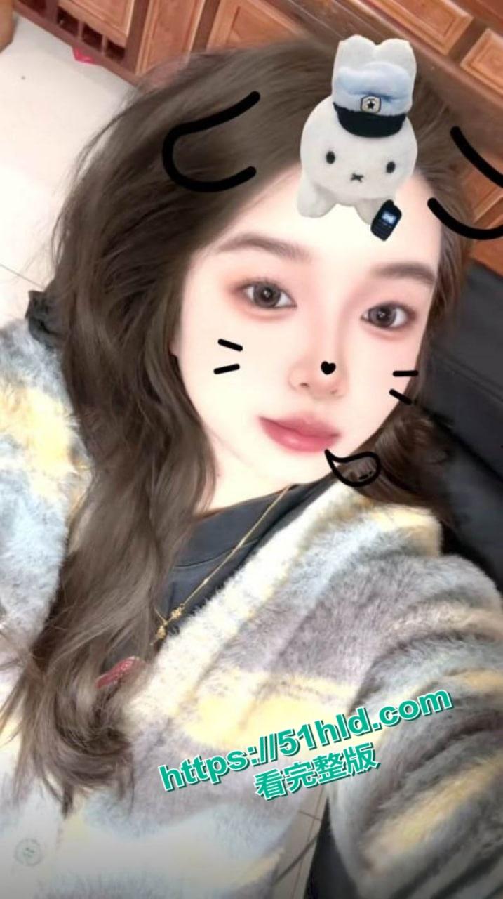 唐山丰润区【王颀涵】不雅私拍流出，D杯大奶呼之欲出，主动露奶展示让人鼻血喷涌！-2