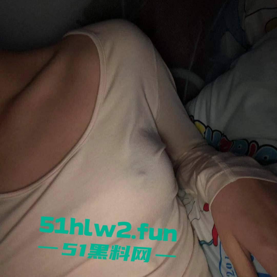 广东极品反差真实美艳少妇【林嘉玲】穿着性感丝袜和高跟鞋,金主无套爆操调教视频曝光流出!-8