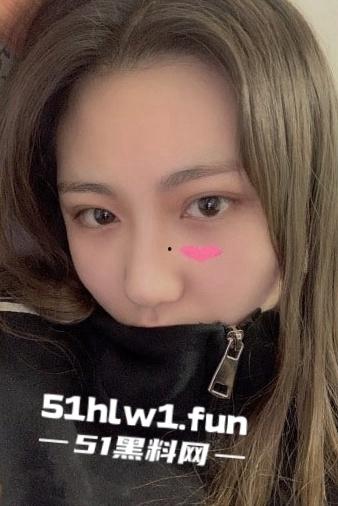 辽宁传媒校花【董雨婷】出轨门完整版,超级骚欲求不满的学生母狗校园公交车你看了吗-1