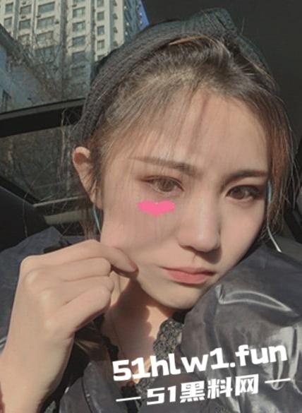 辽宁传媒校花【董雨婷】出轨门完整版,超级骚欲求不满的学生母狗校园公交车你看了吗-2