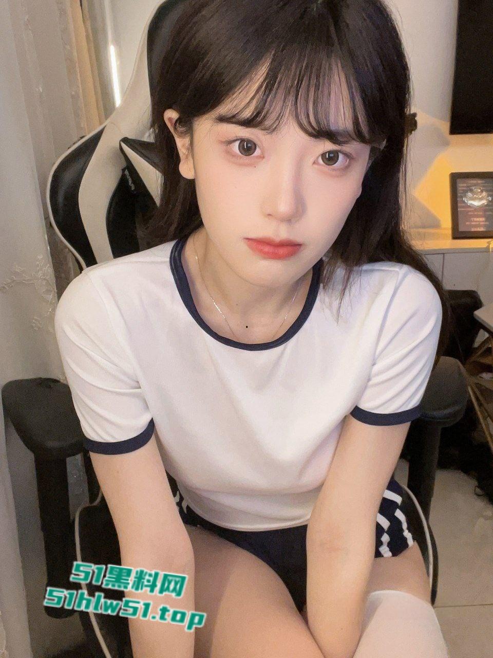 高颜值御姐【香草姐姐】颜值性感尤物,微密圈大尺度视图流出身材一流极度反差!-7