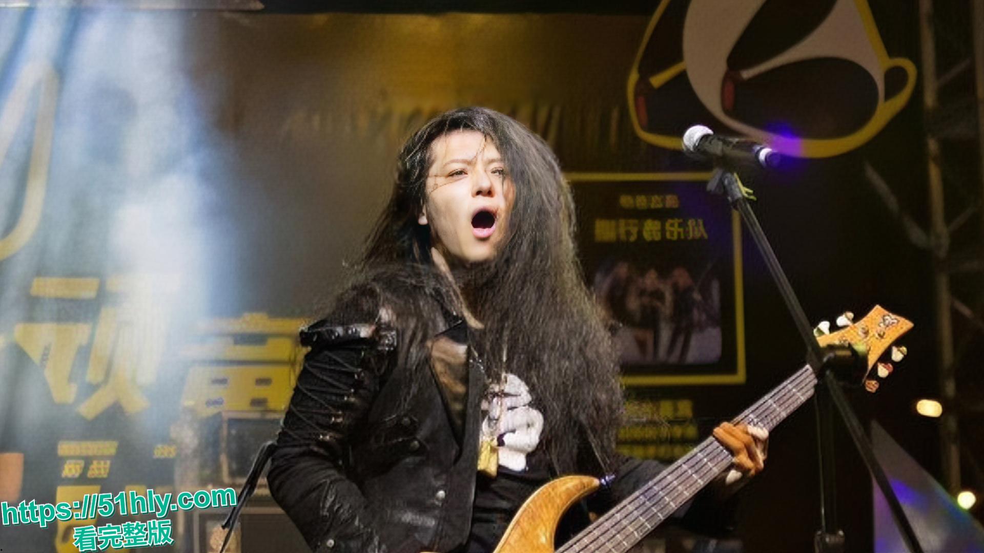 民族歌手乌兰图雅不雅视频曝光 包养团队贝斯手已婚家暴男郝梓杰-3