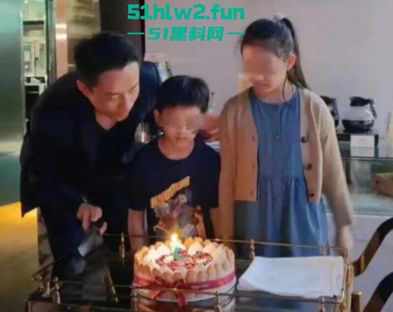 大S死亡后后续,大众关心的两个孩子监护权移交汪小菲与张兰,曾经一代女星终悲惨落幕。-3