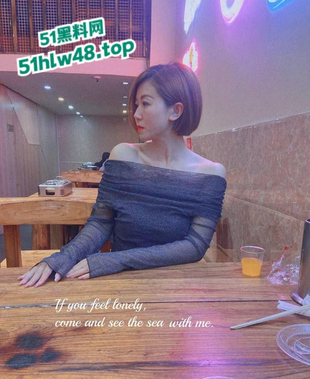 网友疯求的抖音二手车行短发风骚少妇老板娘【九梦】来了自慰抠逼及和车主大佬啪啪视频流出!-3