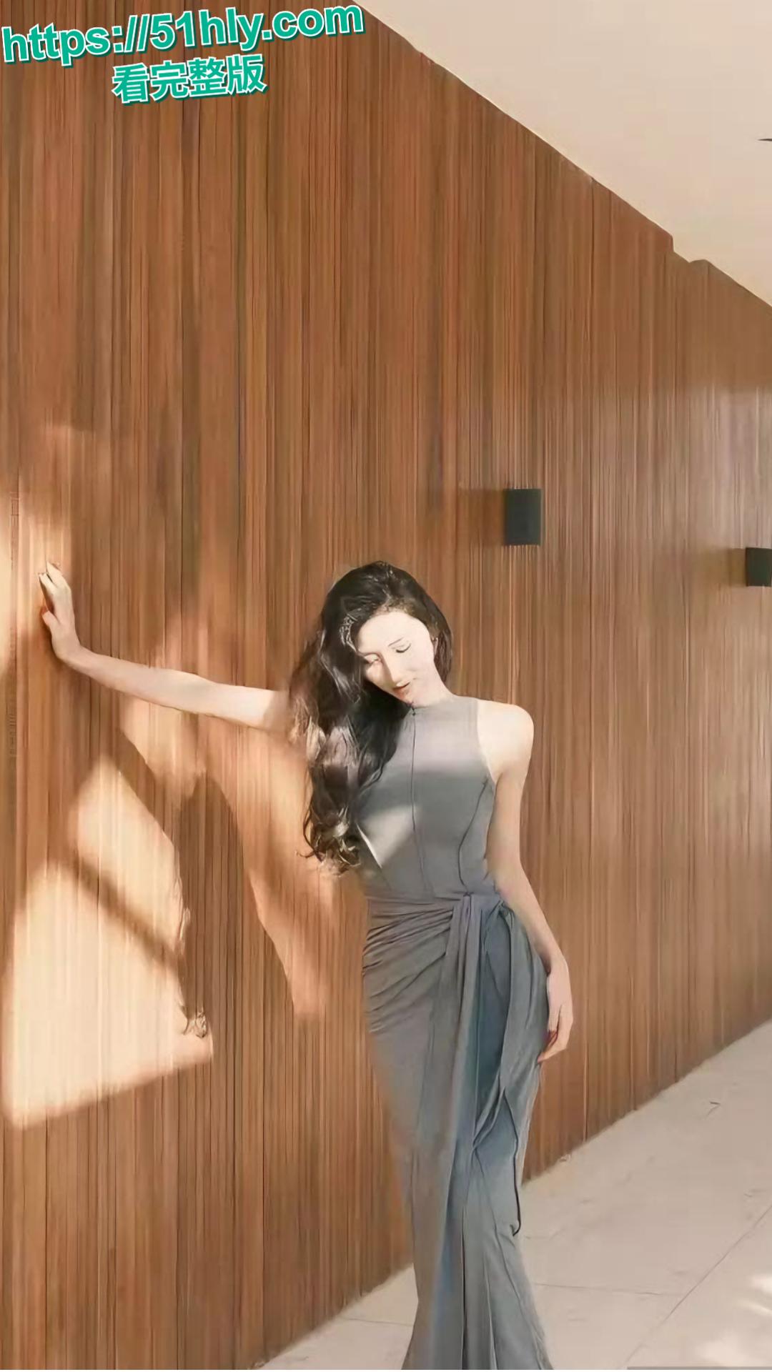 山东青岛在职教师韩艳芳 被曝出私下却是瘾君子 吸完以后淫靡至极 聚众淫乱-4