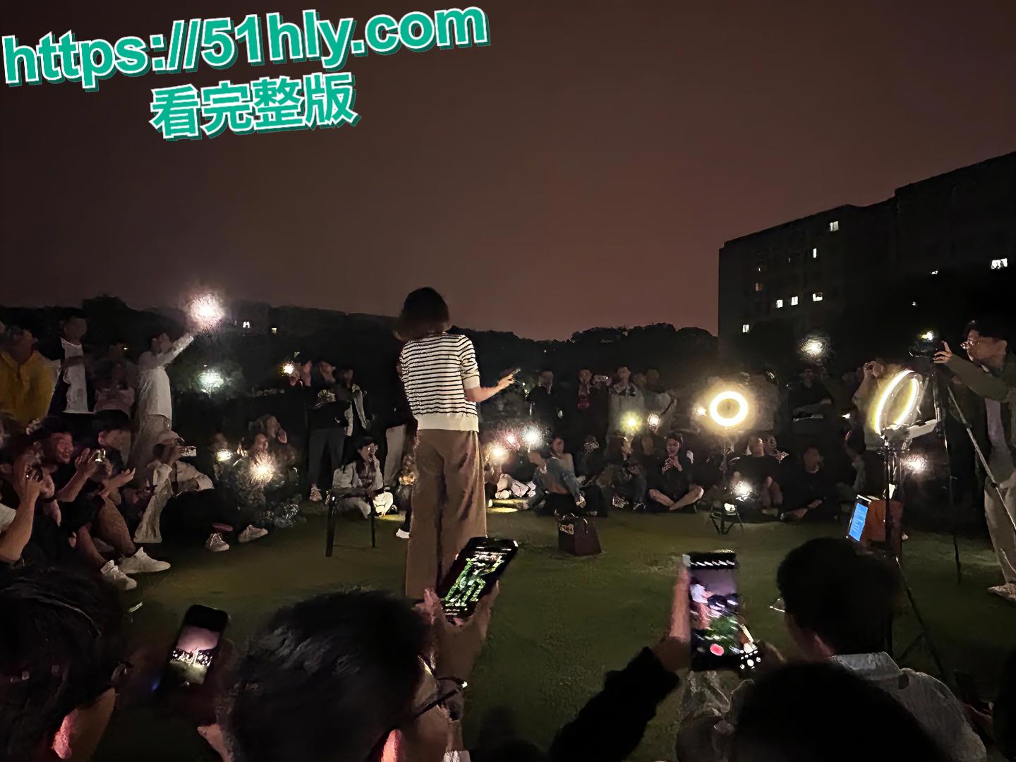 湖南大学啦啦队清纯女神渣男分手后曝光反差私照,尺度逆天!-3