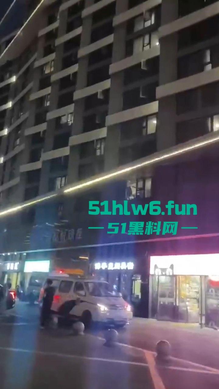 拼刺刀的注意了!浙江杭州一群gay东渡酒店聚众淫乱多男轮操一0被警察突击一窝端。-10