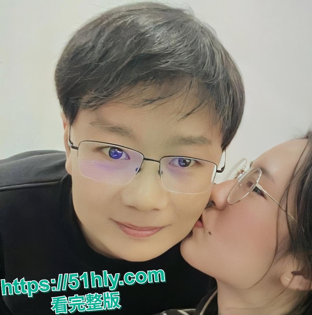 上海财政局主任科员出轨副科长 开房照片及接吻照片传遍全网 性爱视频也被扒出!-5