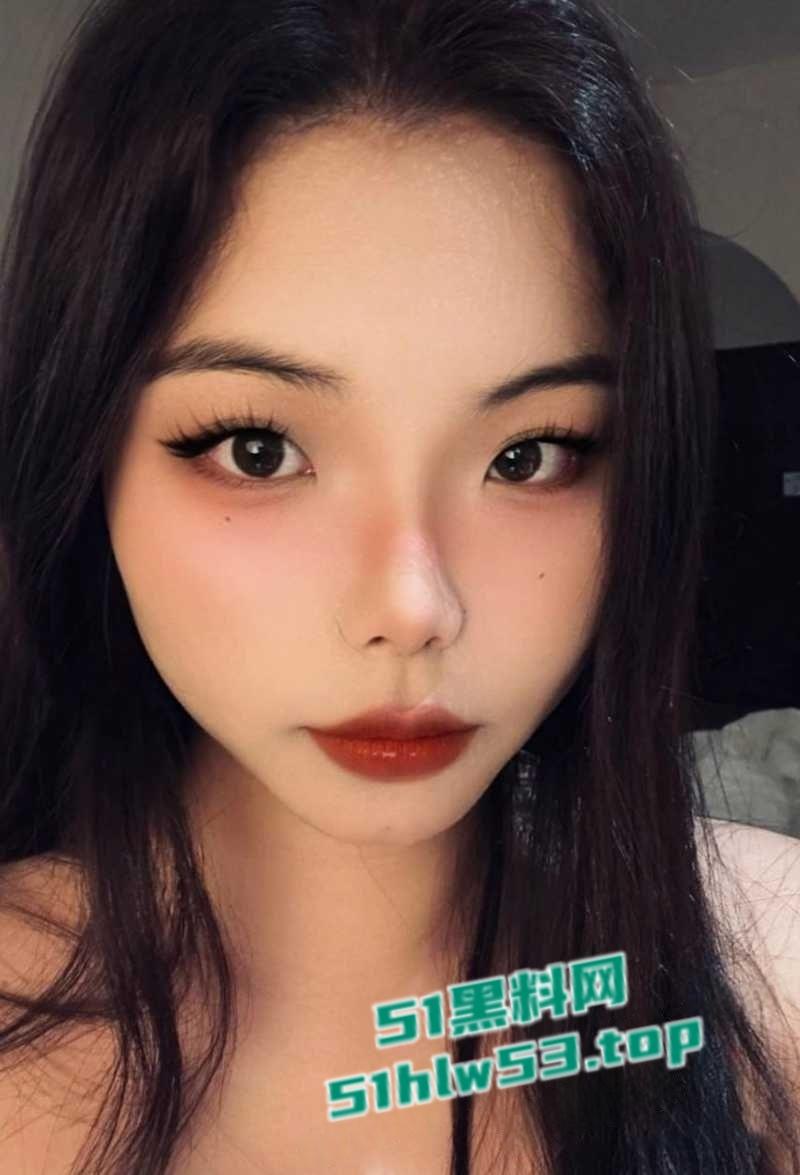 江苏师大【廖雨珊】性爱视频流出,巨乳微胖妹变小母狗,无套内射露脸口交户外露出尺度逆天!-2