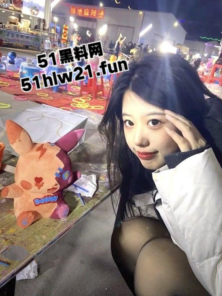 南通瓜友注意,高颜值反差婊【罗婷嘉】分手后还能开男友家门锁,随时去玩刺激性爱小视频遭曝光!-6