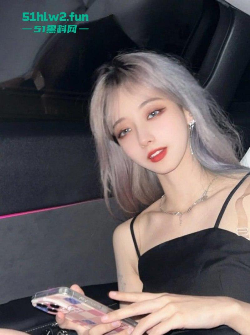 西安Kpop女团成员【刘嘉欣】下海做伴游5天3W,大量不雅视频与身份信息被曝光,完美身材天生的极品炮架。-1