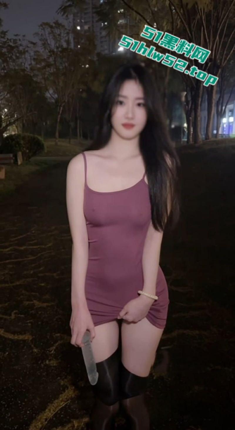 播音系女大学生【小美miyoki】最新福利视频,出租车上道具自慰,穿开档丝袜户外露出淫水狂喷!-4