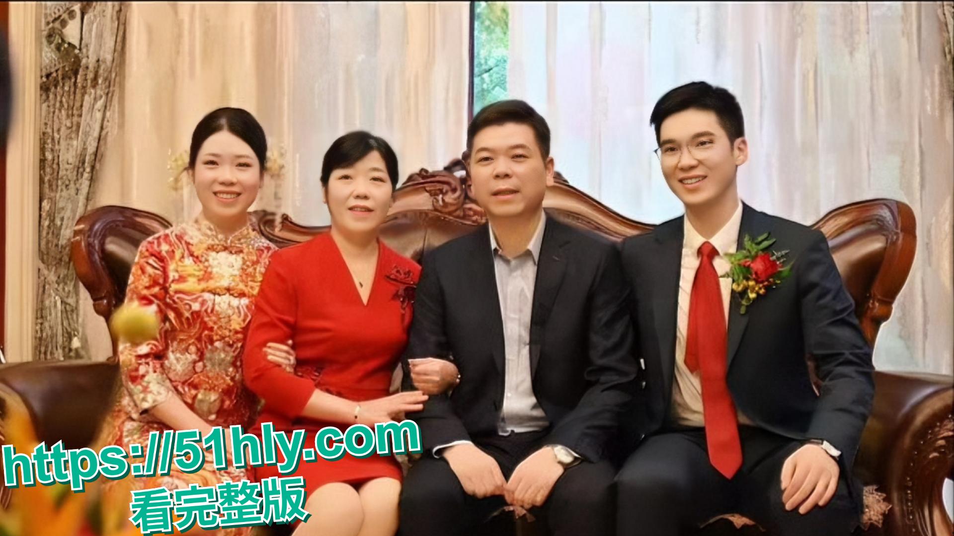 浙江科技公司2精英男高管办公室与女下属玩3p视频因钱没谈拢被女生曝光 看有妇之夫在线抠逼-9