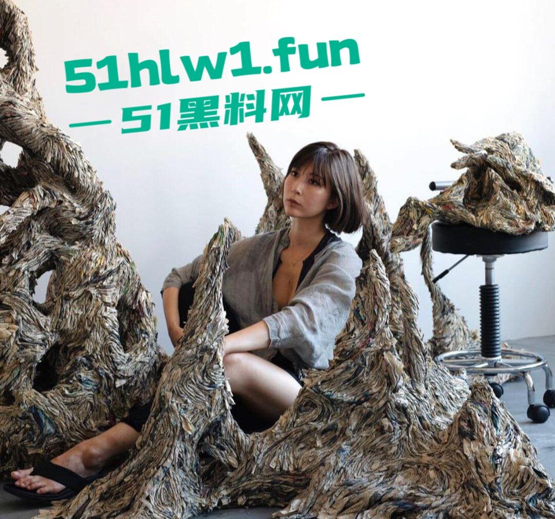 18岁华裔名流之女【王佳怡】下海拍片!为报复高盛副总裁父亲,加入重口味工作室,影片失控流出!-1