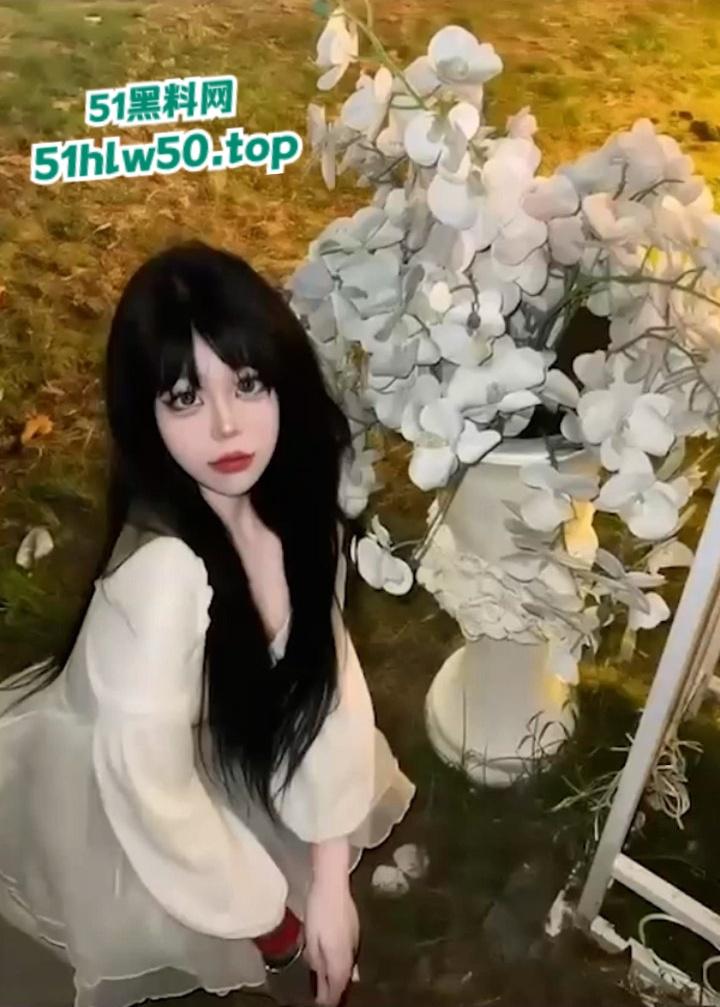 南京赛博酒吧美女营销【边晨】为业绩接单送炮视频爆出,颜值和身材都很极品玩起来肯定带劲!-6