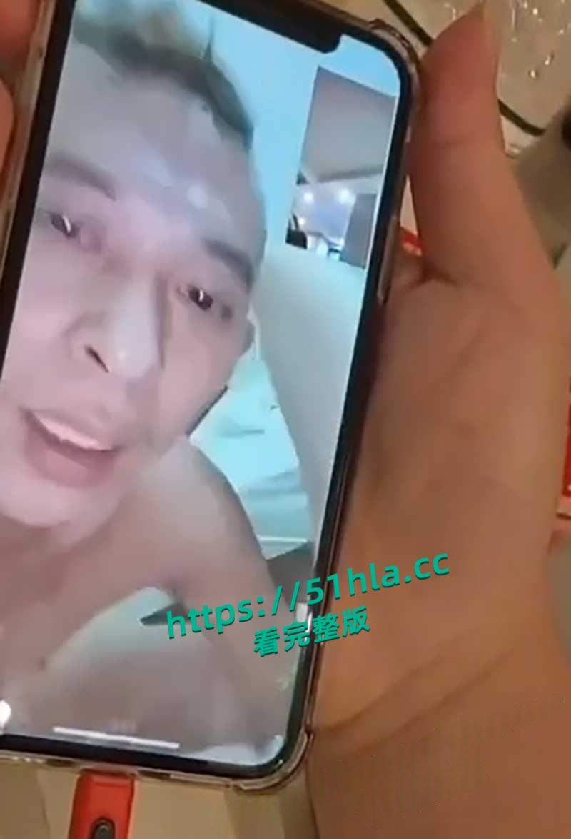 养生馆调戏大奶技师,抖音网红【宏少传媒】玩色情按摩,酒店约炮边操边视频聊天炫耀!-11