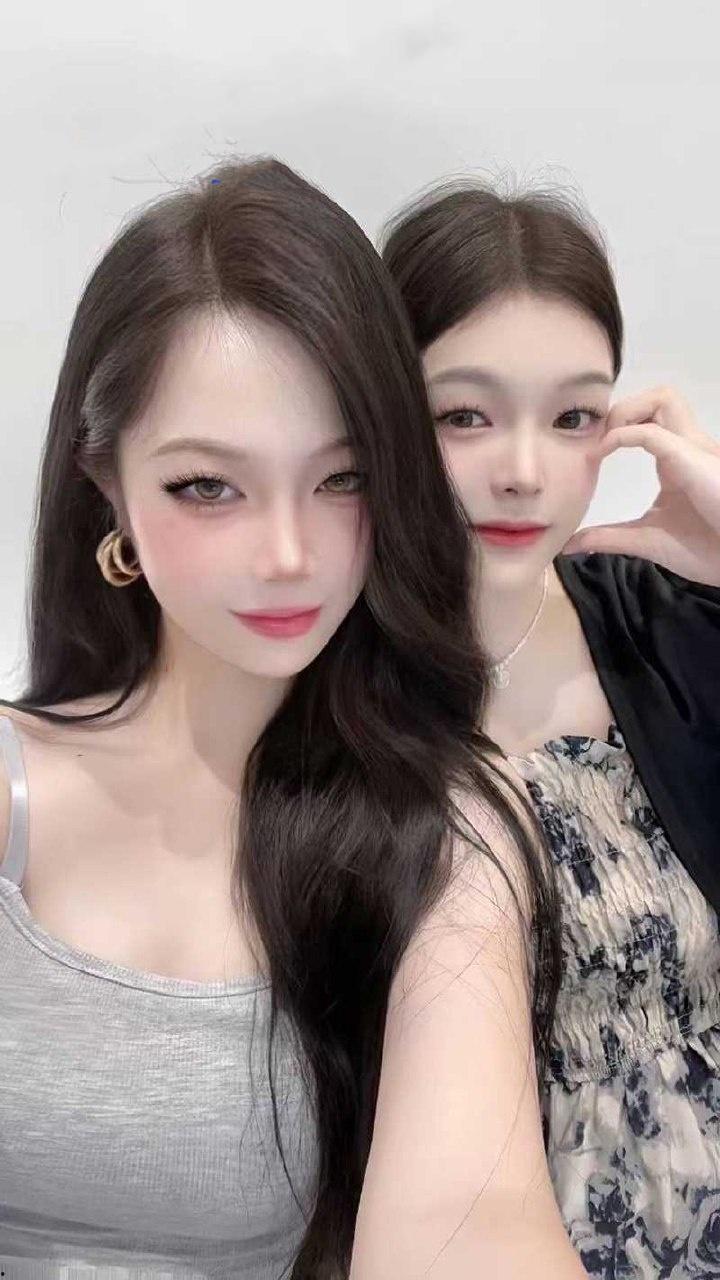 河南台球助教李梦瑶背着男友跟不同男人聊骚,穿着性感黑丝与金主大哥裸聊 被大哥带去酒店无套爆操内射骚逼-2