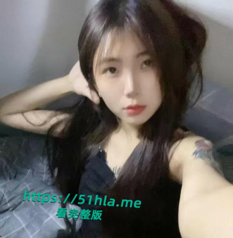 海南海口经济学院【王仙静】饥不择食与40岁老男人约炮 ，遭男友发现后怒曝性爱视频！-3