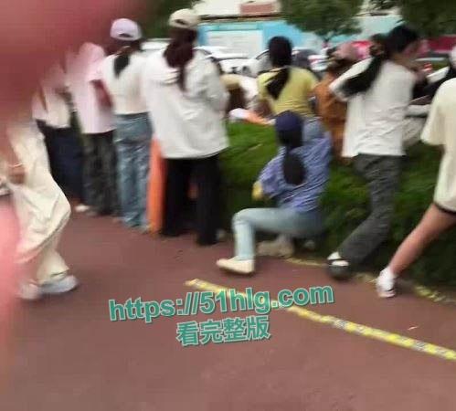 全民震撼,狂热女粉的梦想成真!时代少年团【马嘉祺】竟与狂热女粉激情做爱做补偿,引爆网络热议!-5