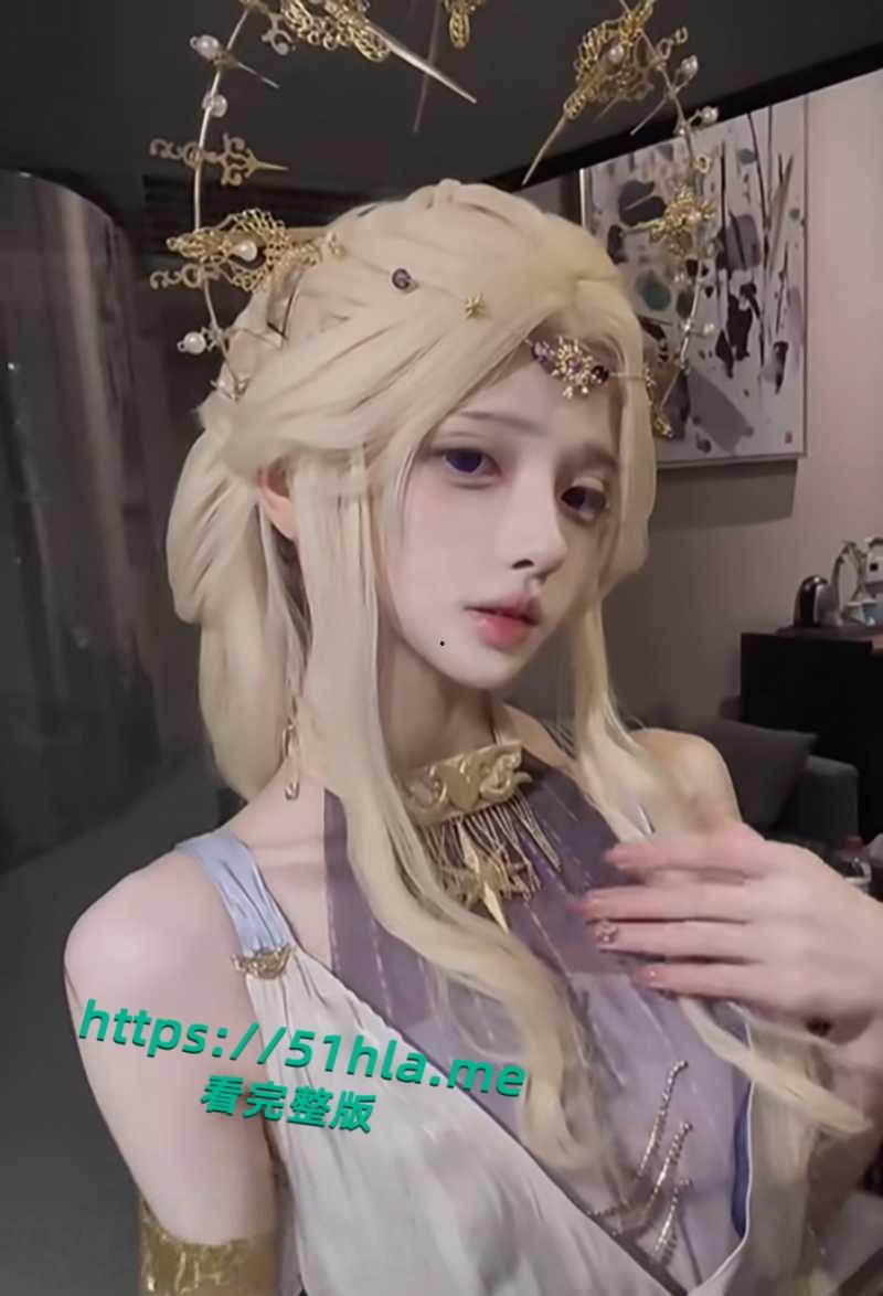 百万女网红【吱四】出轨约炮视频流出,清纯少女被绿秒变海后,脚踩两船撩骚骗钱,主动骑乘自慰超淫骚!-6