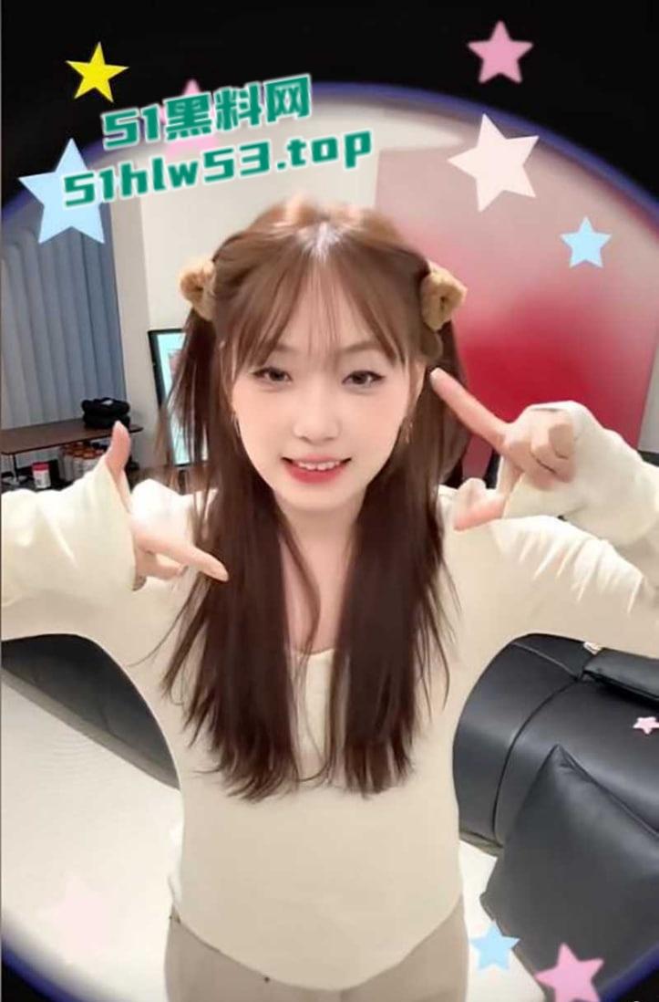 二婚体育男大战拔丝女,抖音300万粉丝网红【小郑嘻嘻】自曝老公婚内出轨,连做爱视频都一并爆光!-9